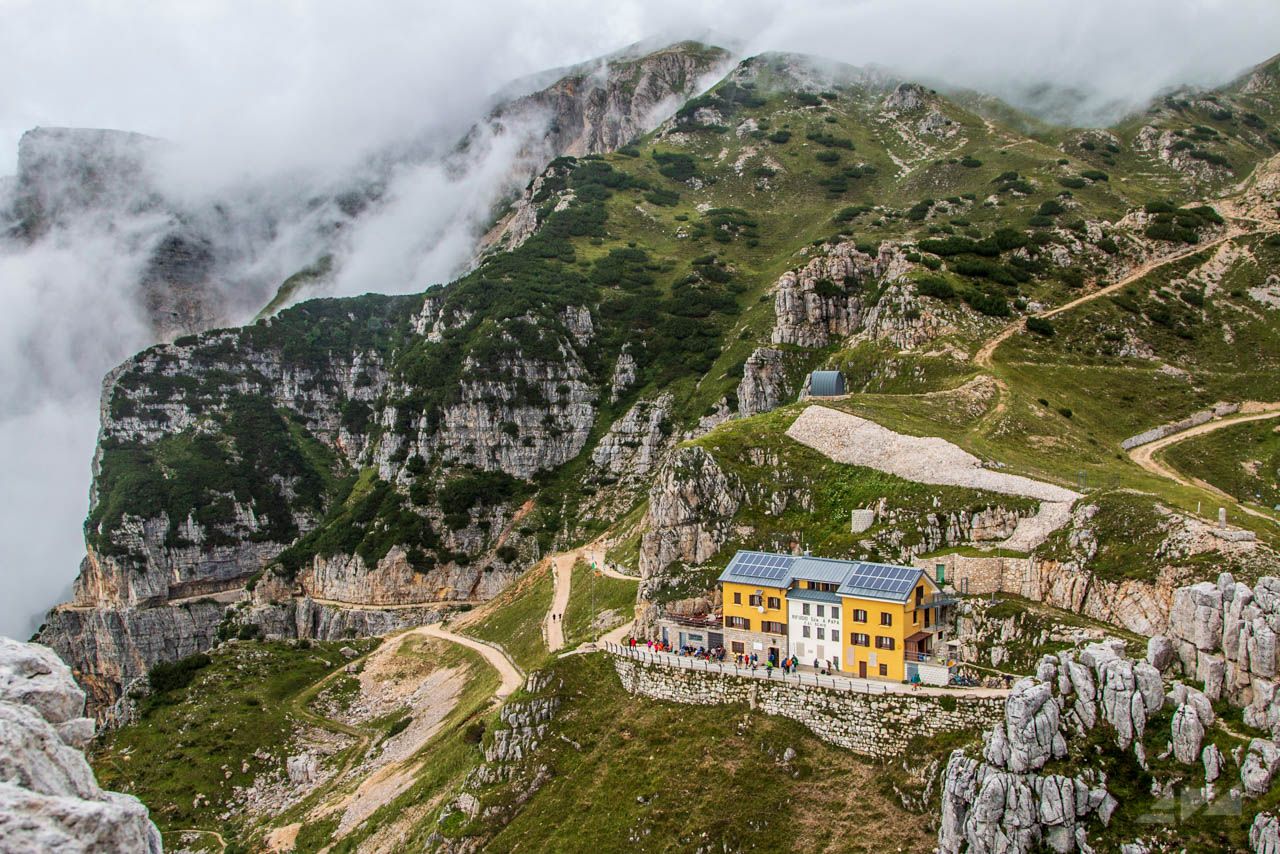 Rifugio Achille Papa, Italy