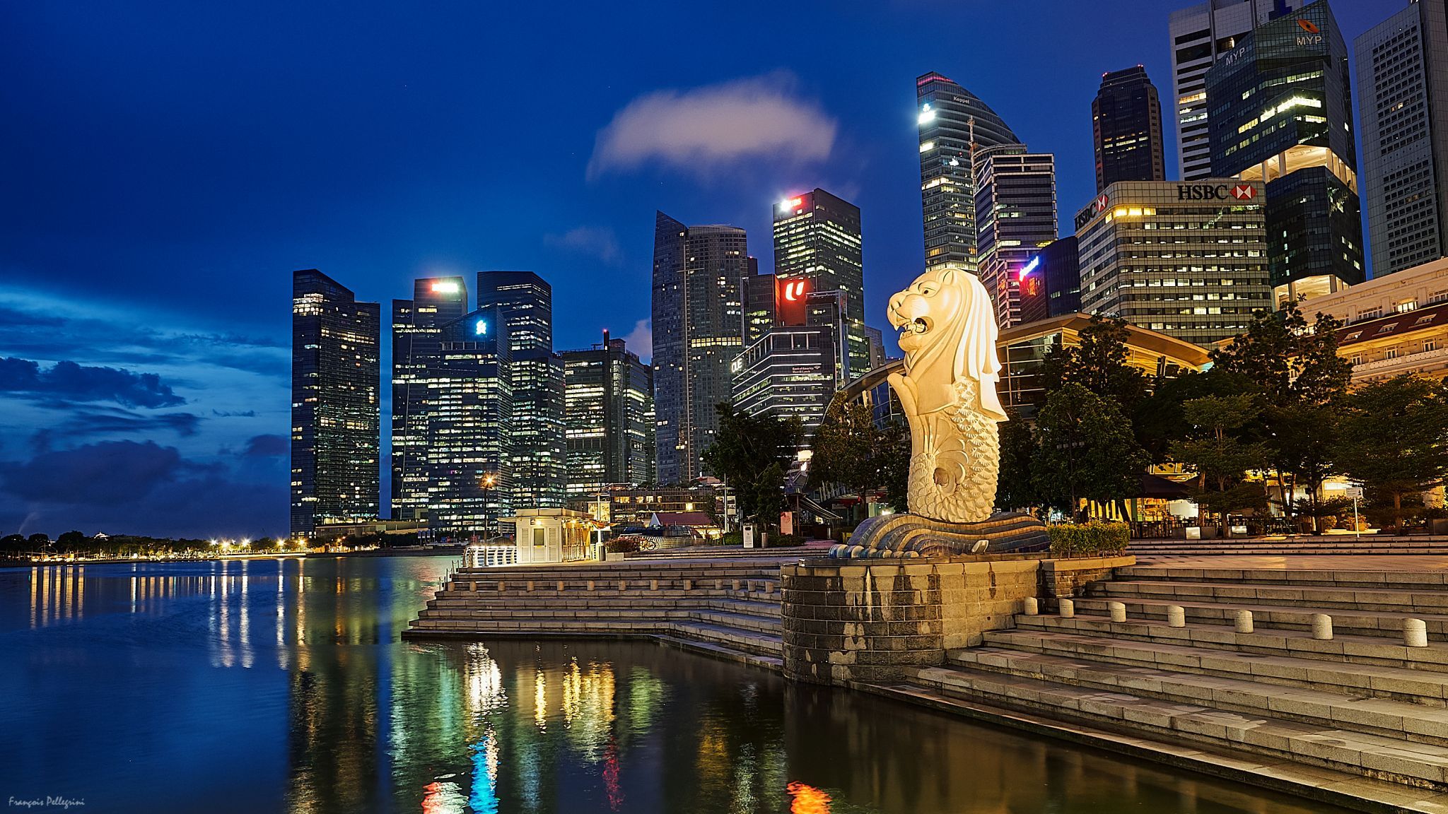 The Merlion Spouting Water, Singapore