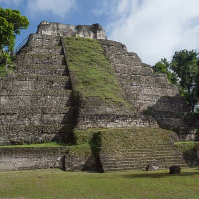 Yaxha acropolis norte, Guatemala