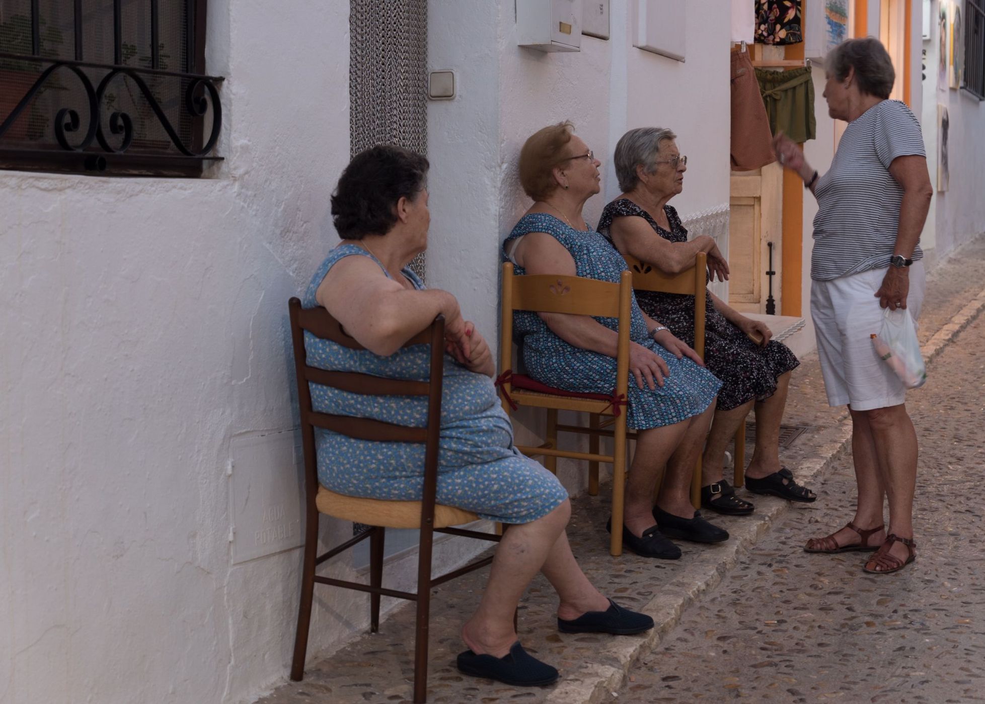 Catching up on the latest in Altea, Spain