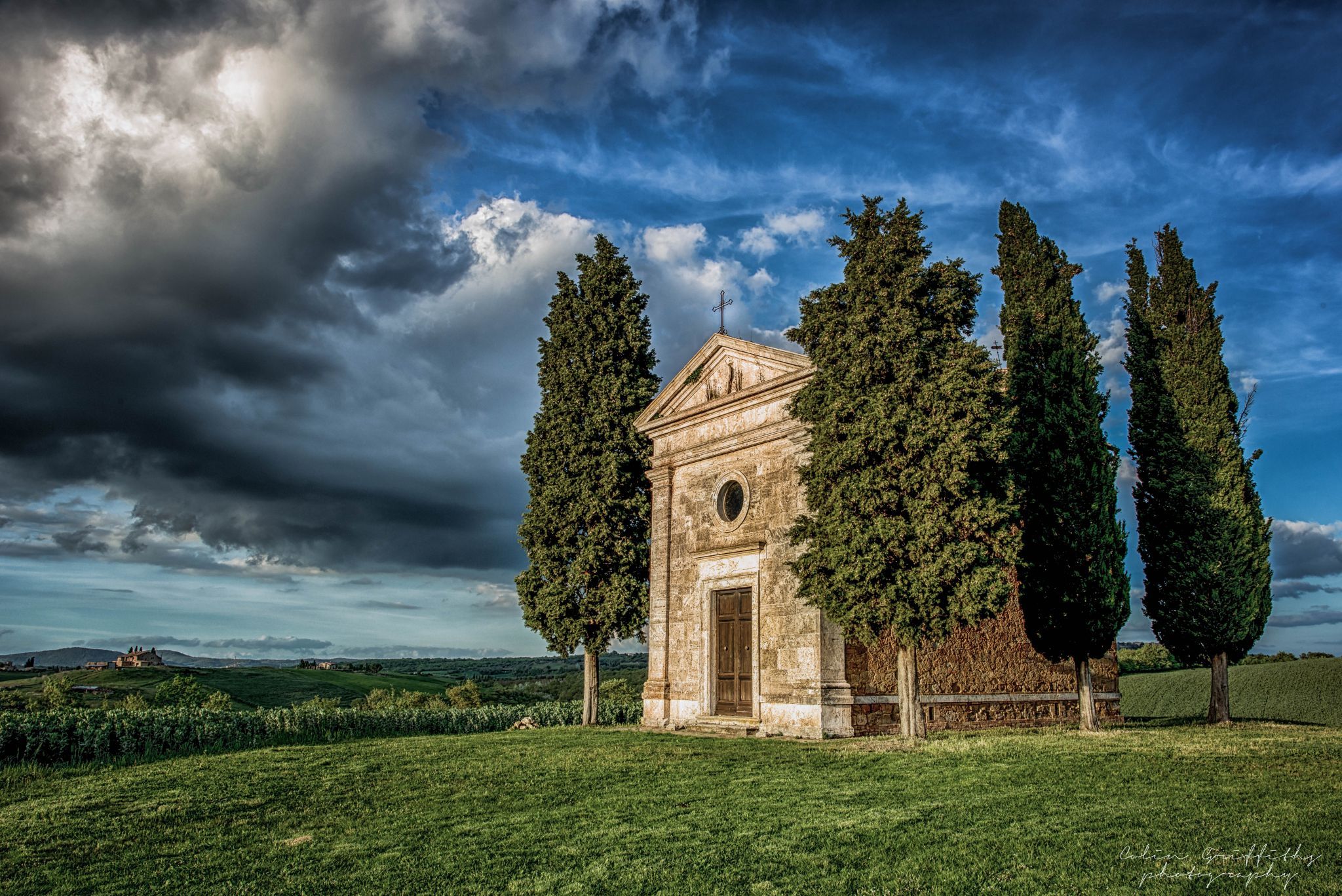 Chapel of the Madonna di Vitaleta, Italy