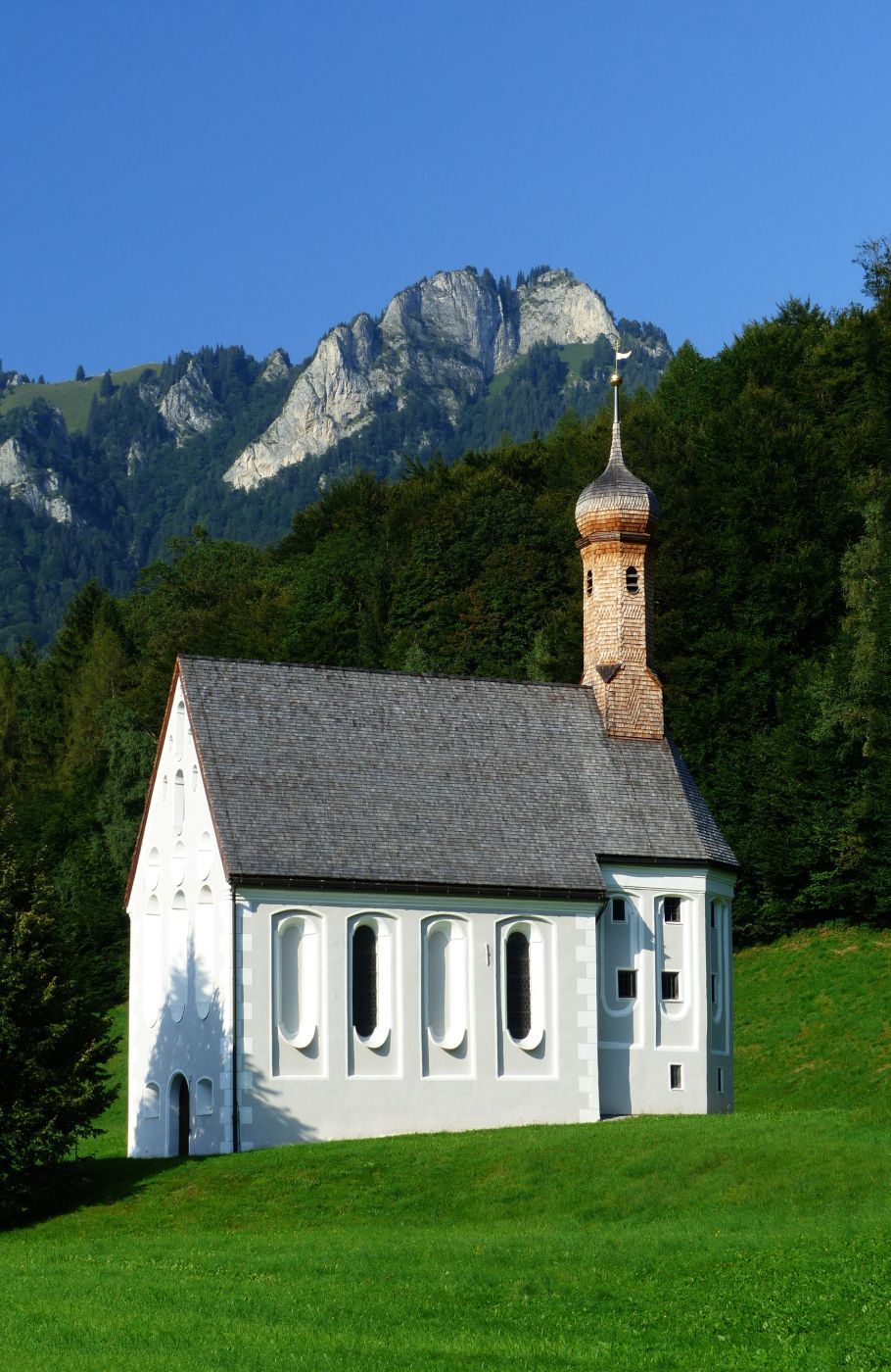Church Heilig Kreuz, Austria
