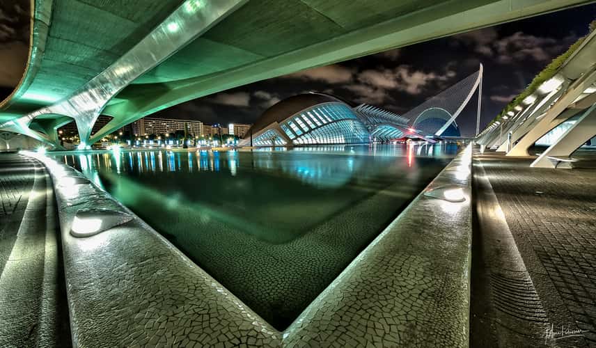 City of Arts and Science, Reflections