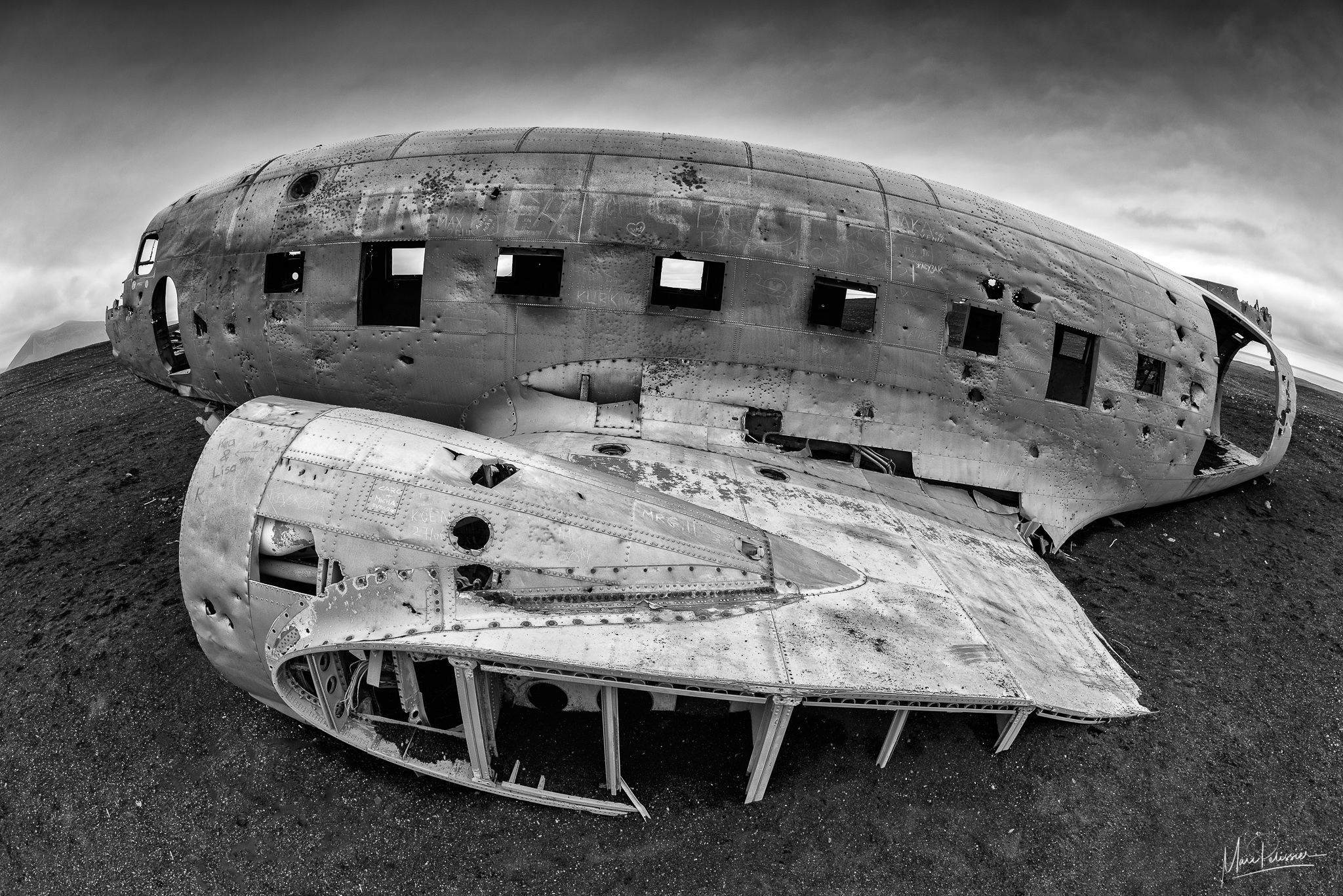 Solheimasandur Plance Wreck from the side, Iceland