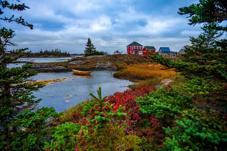 House on an Island Stonehurst East, Blue Rocks, Nova Scotia