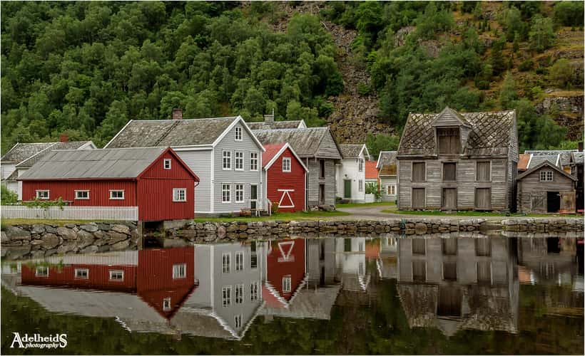 Laerdal village