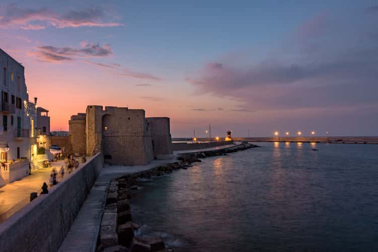 Monopoli, Carlo V Castle