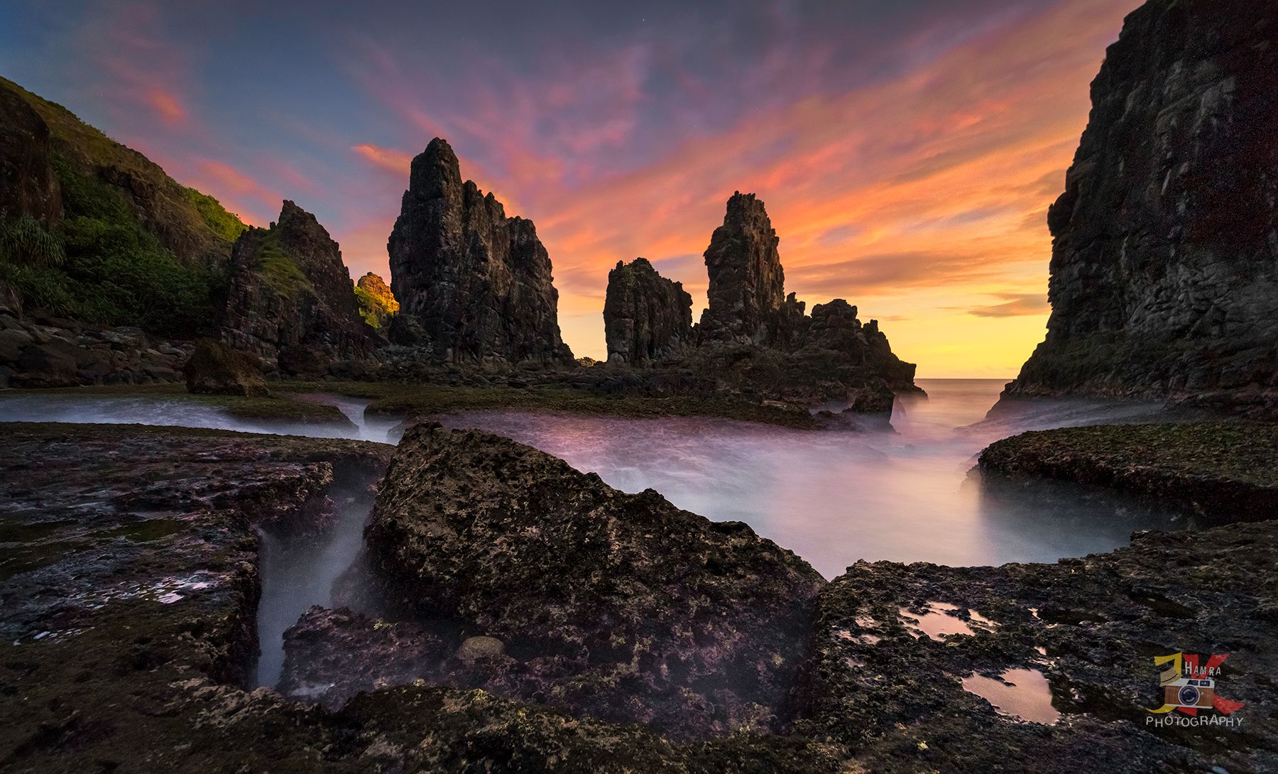 Pantai Pengempos, Indonesia