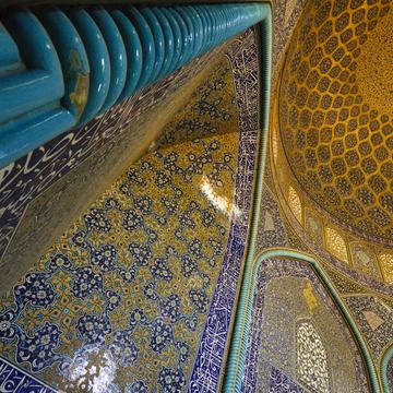 Sheikh Lotfollah Mosque, Isfahan, Iran
