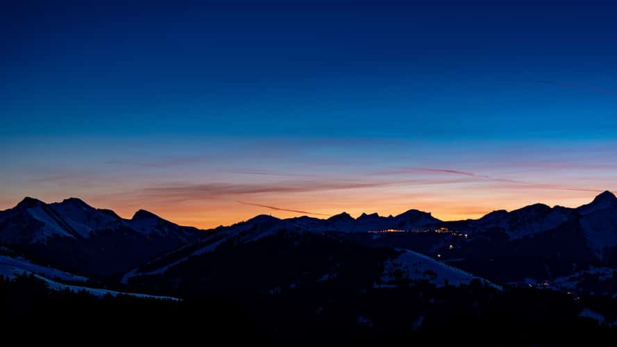 Sunrise on Praz de Lys