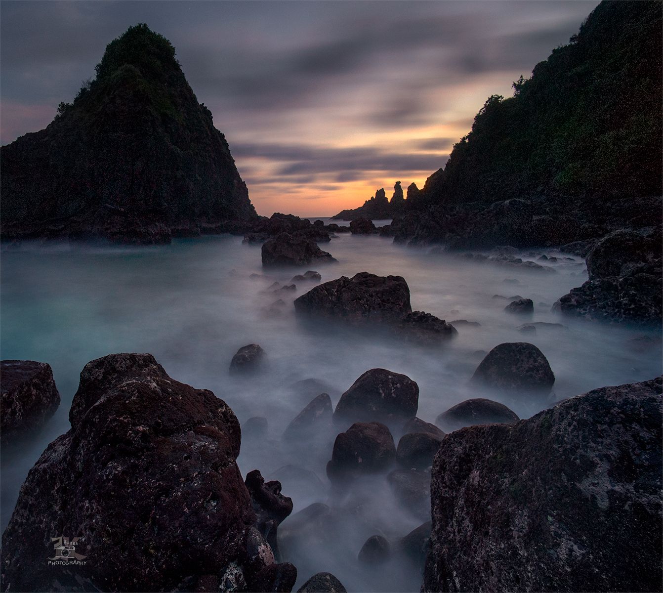 Sunset at Pantai Mekaki, Indonesia