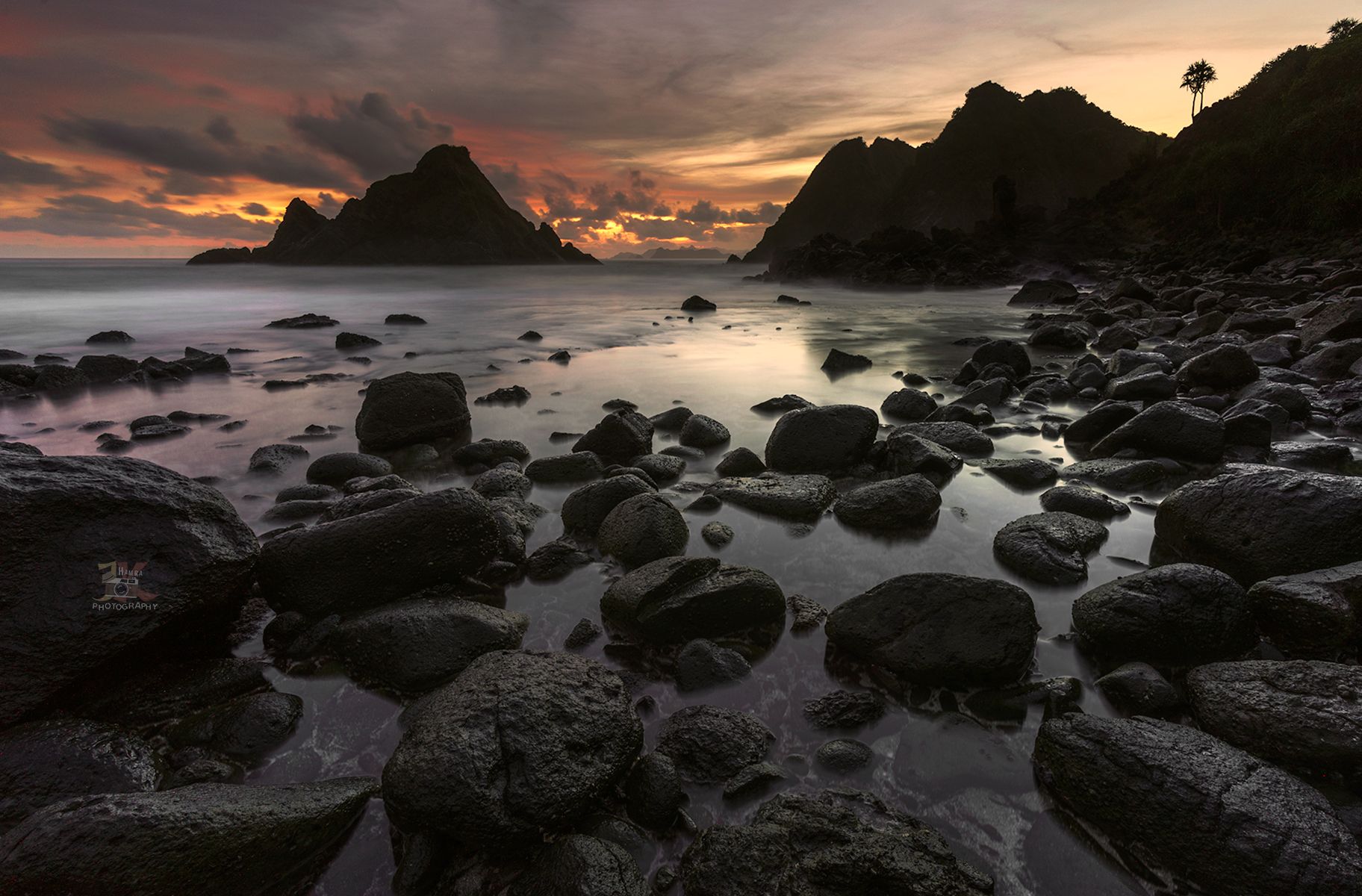Telawas Rocks, Indonesia