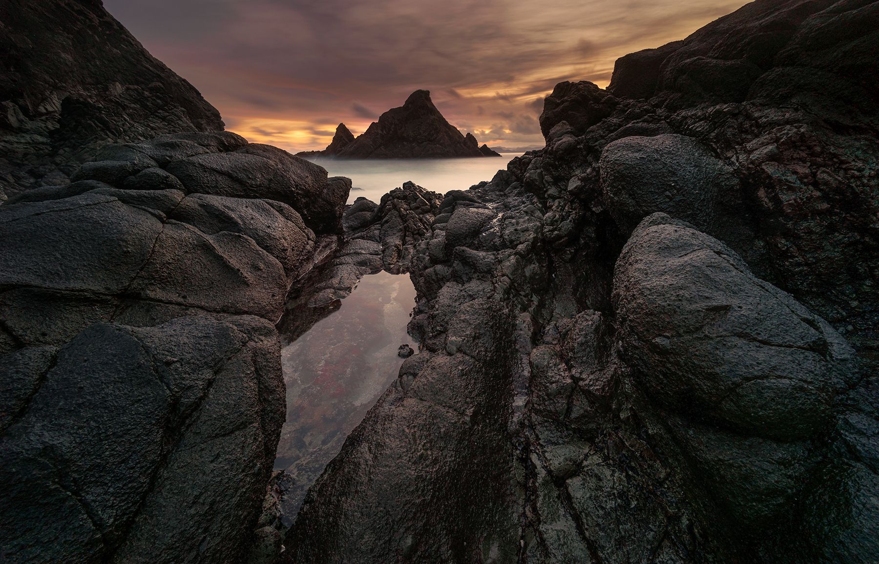 Telawas Rocks, Indonesia