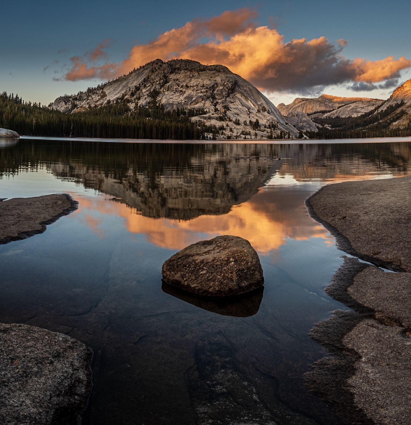 Tenaya Lake, USA