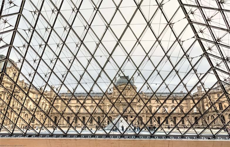 The spiral of Louvre