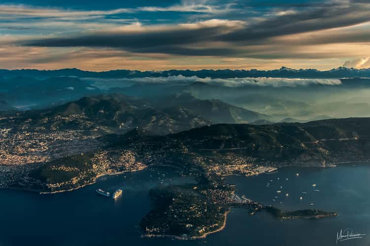 Winter morning take off from Nice