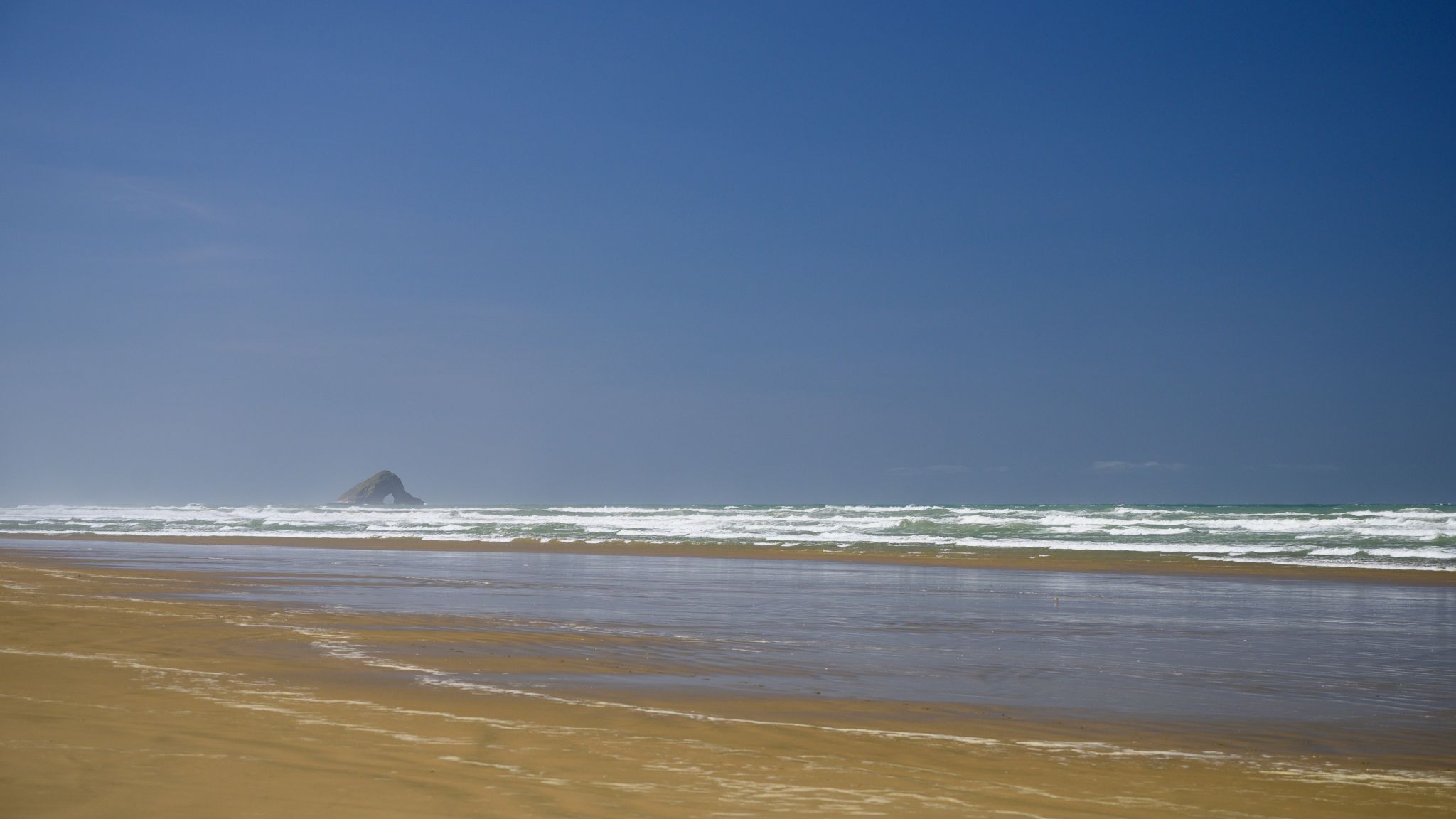 90 Mile Beach and Matapia Island, New Zealand