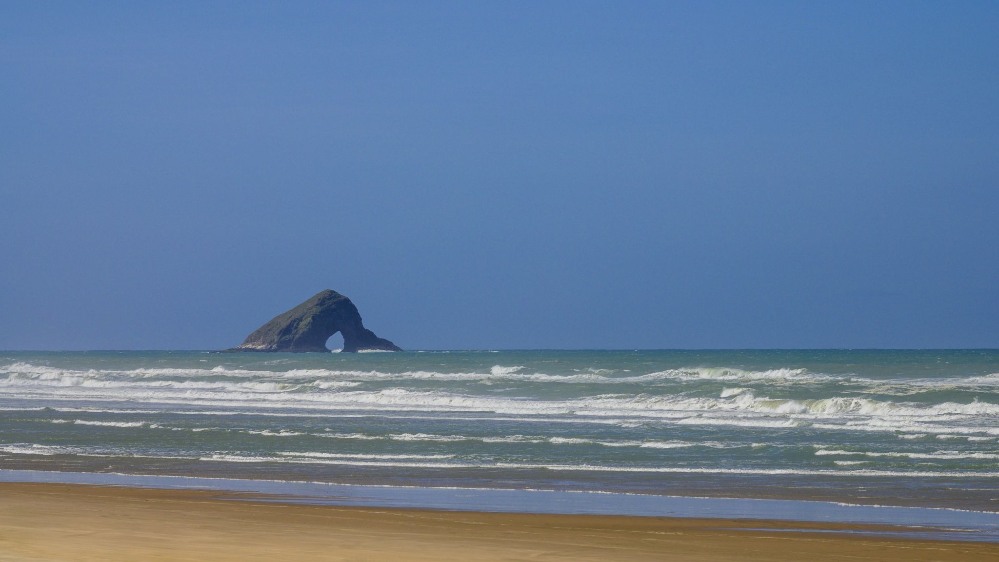90 Mile Beach and Matapia Island, New Zealand