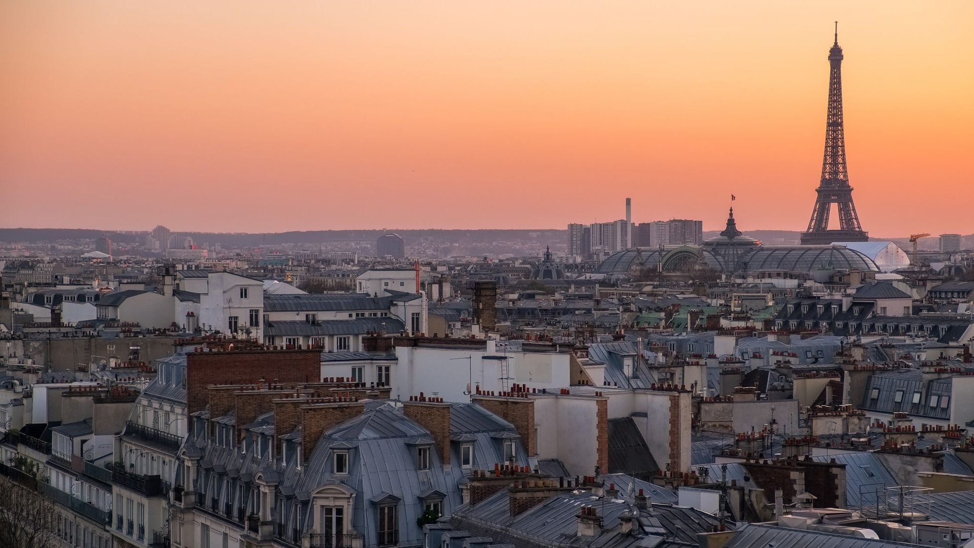 Galeries Lafayette Rooftop Terrace: A view over Paris