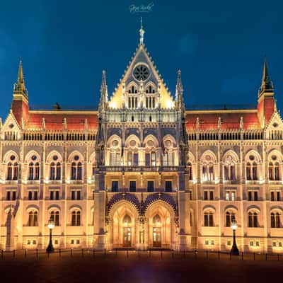 Hungarian parliament with wide angle, Hungary