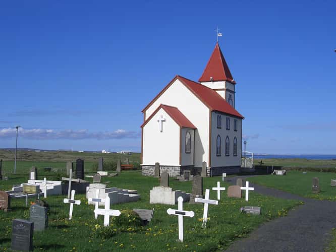 Kálfatjarnarkirkja