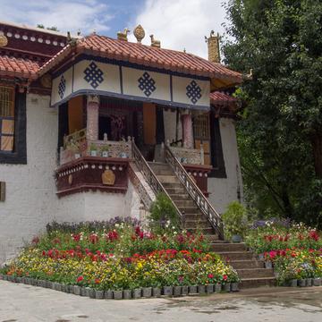 Kalsang Dekyil Palace, China