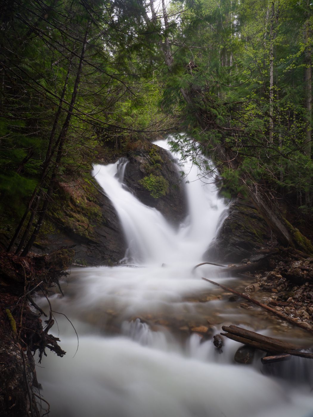 Livly Falls, Canada