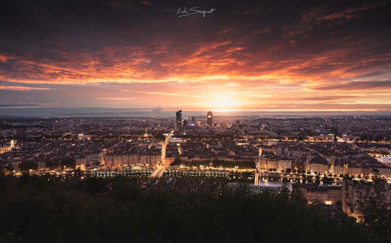 Panoramic view on Lyon's Presqu'ile from the Fourviere hill