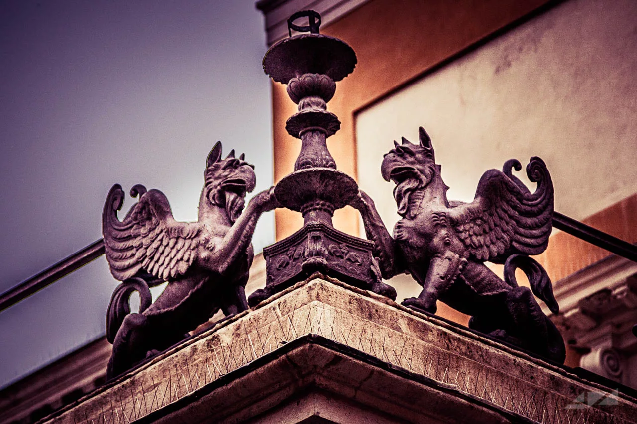Pedrocchi's Griffins, Italy