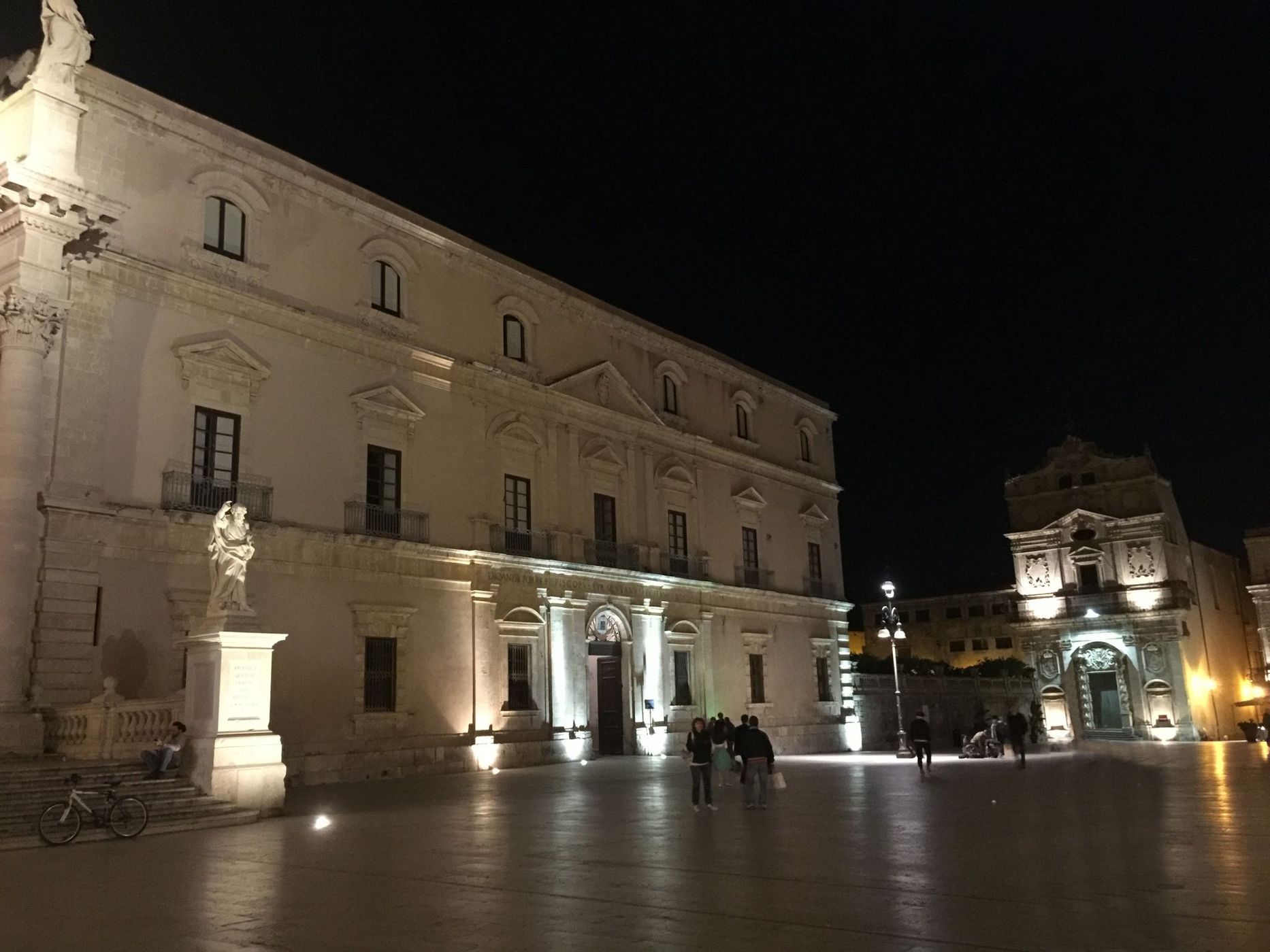 Piazza Duomo Syracus, Italy
