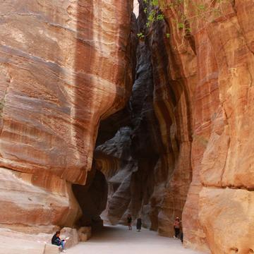 Siq - way through the rocks to Petra, Jordan