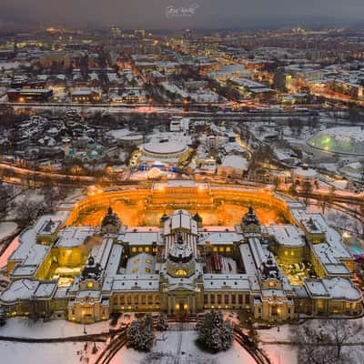 Szechenyi thermal bath and Budapest cityscape, Hungary