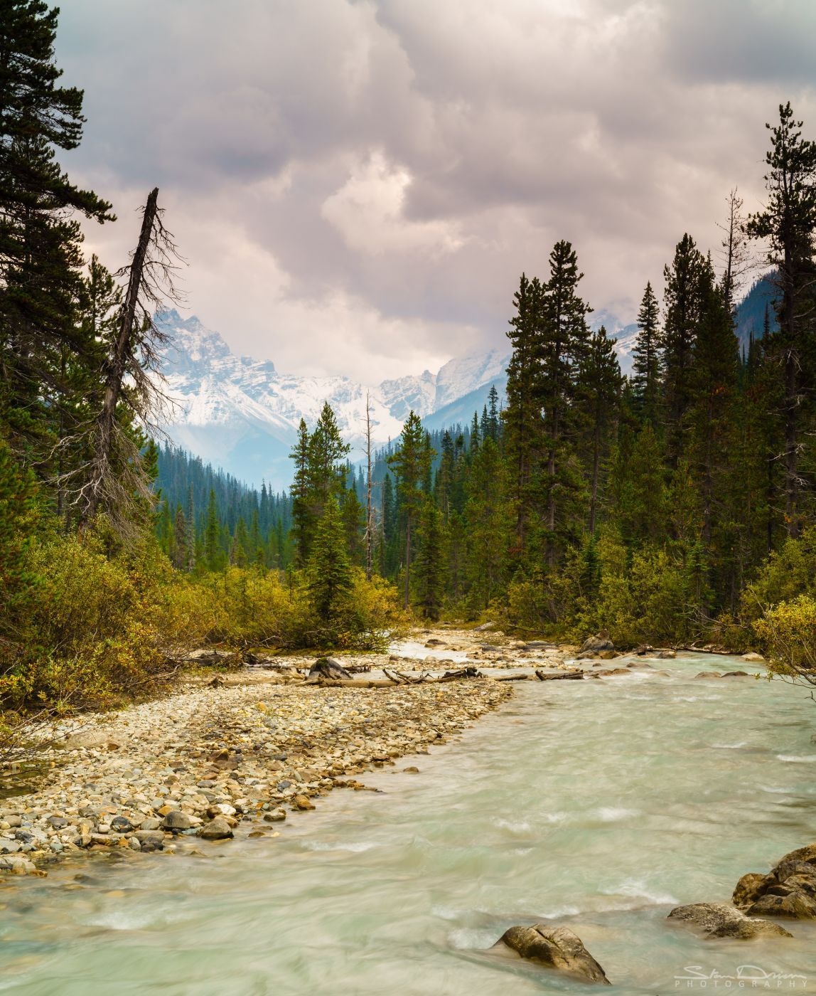 Takakkaw river, Canada