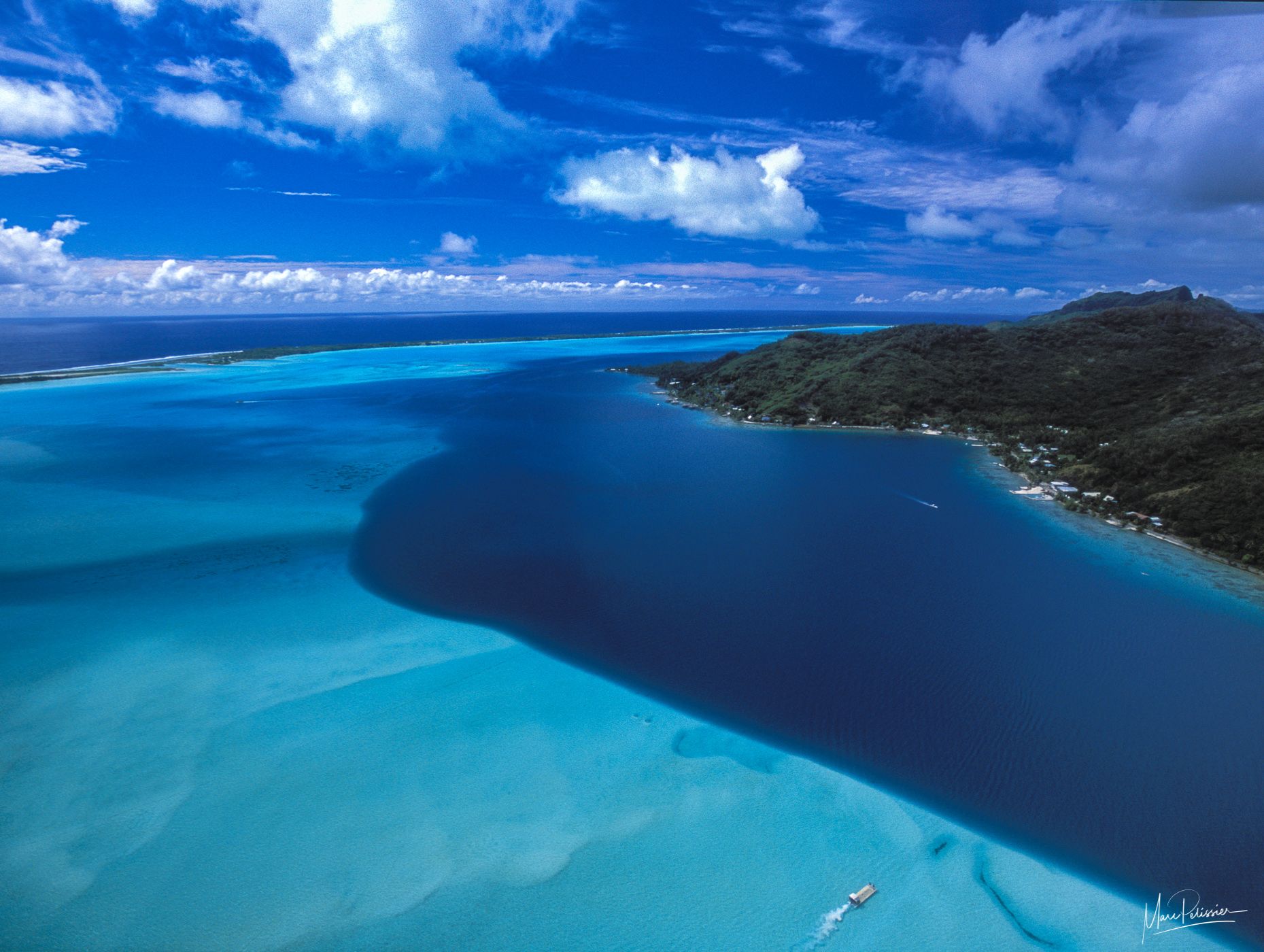 To the border, French Polynesia