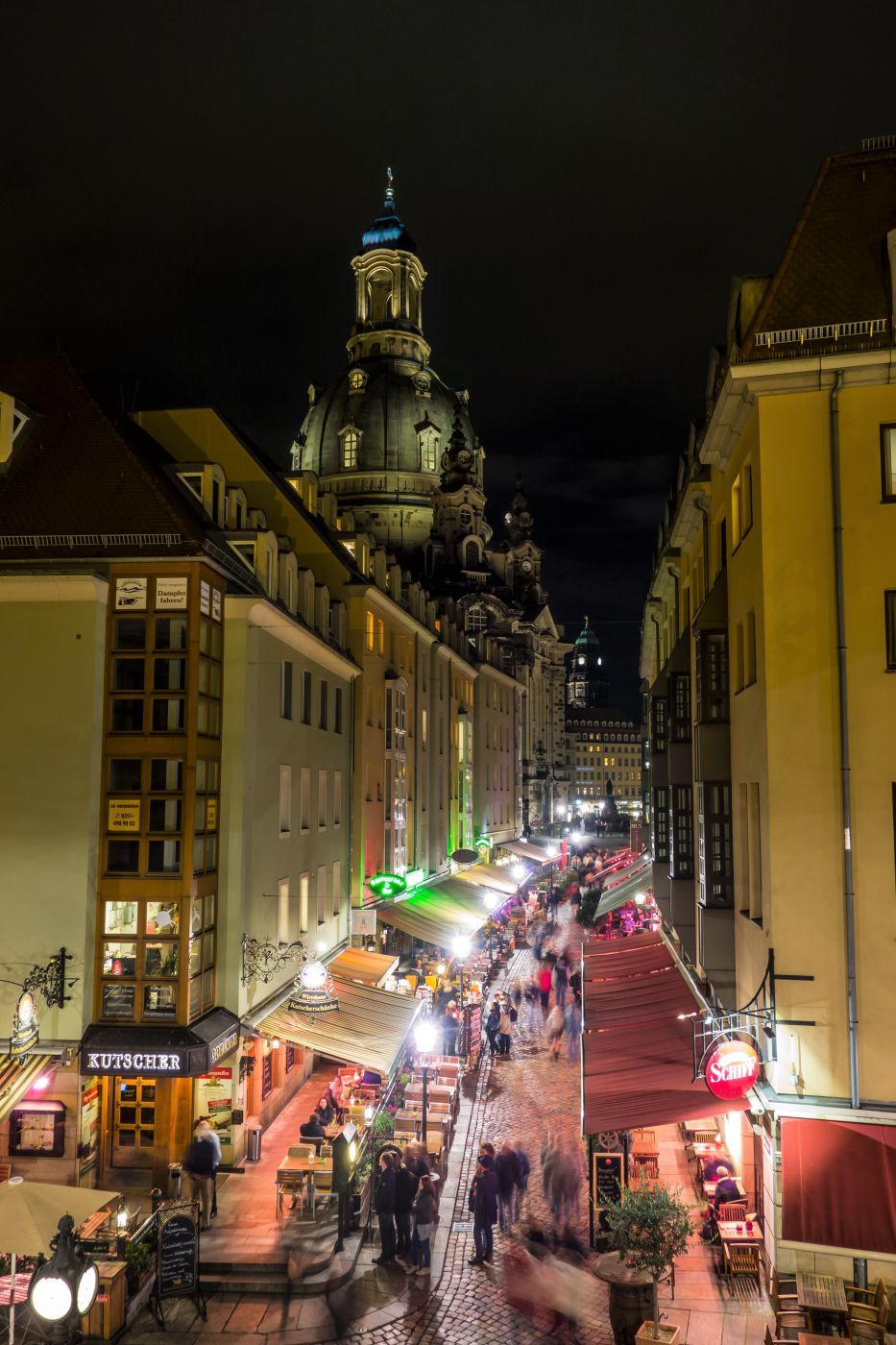 View into Münzgasse, Frauenkirche at day and night, Germany