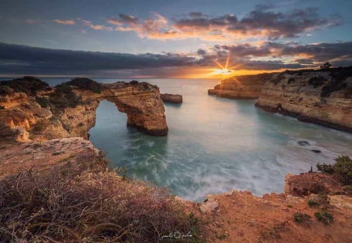 Pirates and smugglers cove (Praia de Albandeira / Algarve)