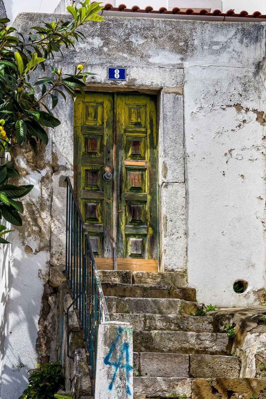 Green Door, Portugal