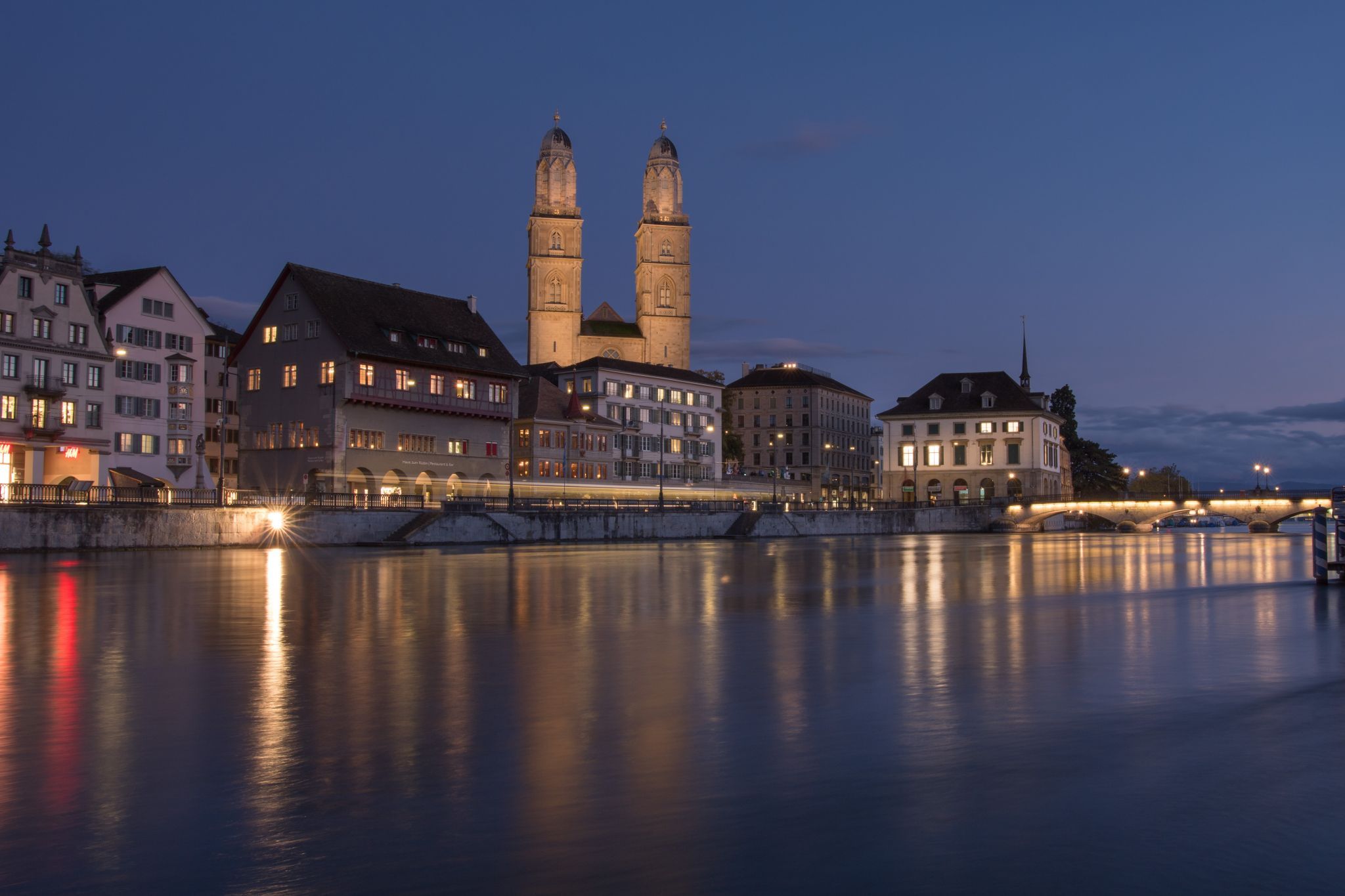Helmhaus und Münsterbrücke, Switzerland
