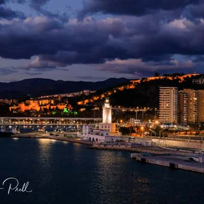 Malaga bei Nacht, Spain