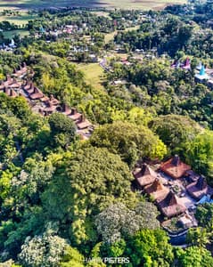 Sumbanese uma mbatangu, 'peaked house' Prai Ijing