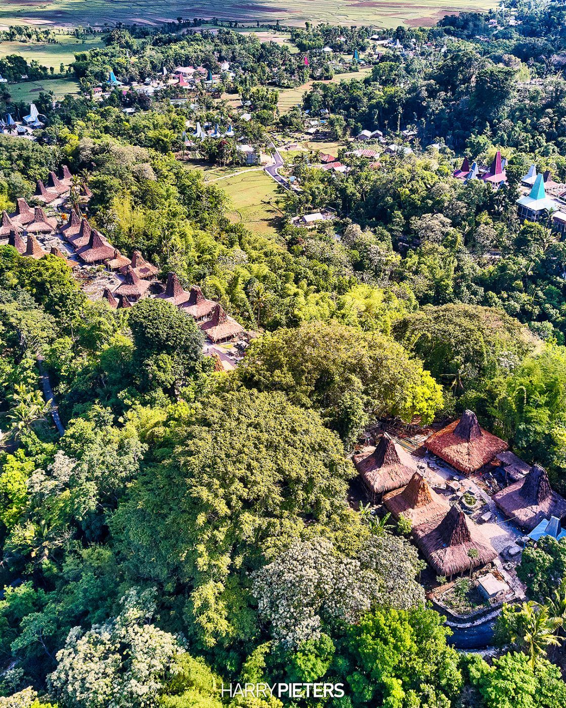 'Peaked House', Prai Ijing, Indonesia