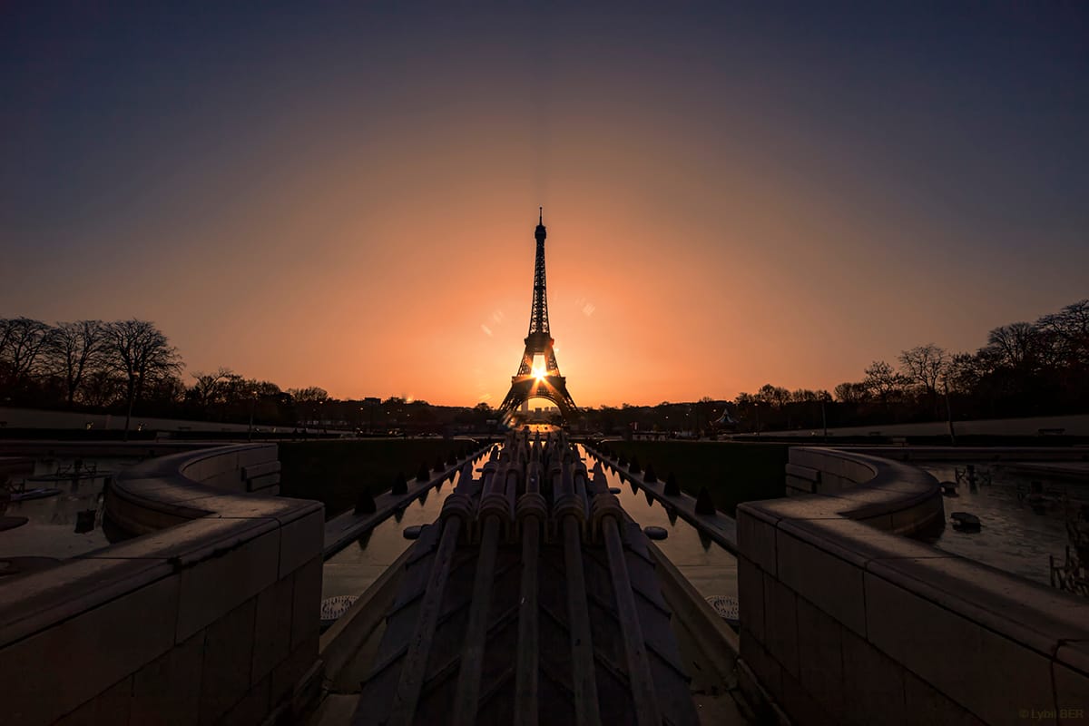 Fontaine du Trocadéro & Eiffel Tower, Paris France, France
