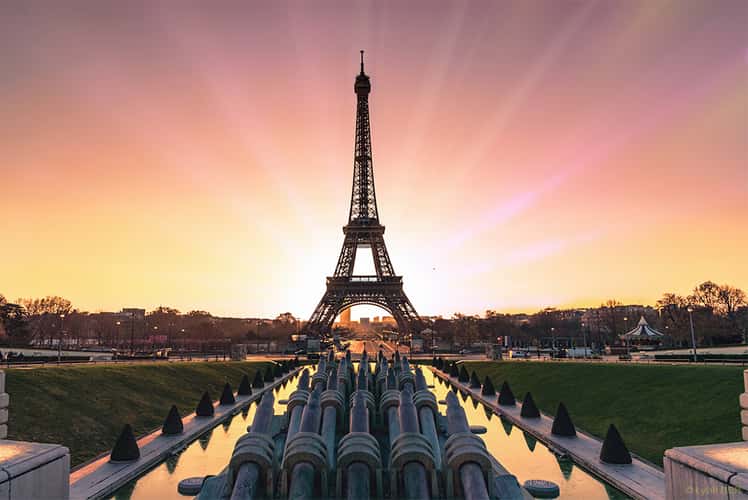 Fontaine du Trocadéro & Eiffel Tower, Paris France