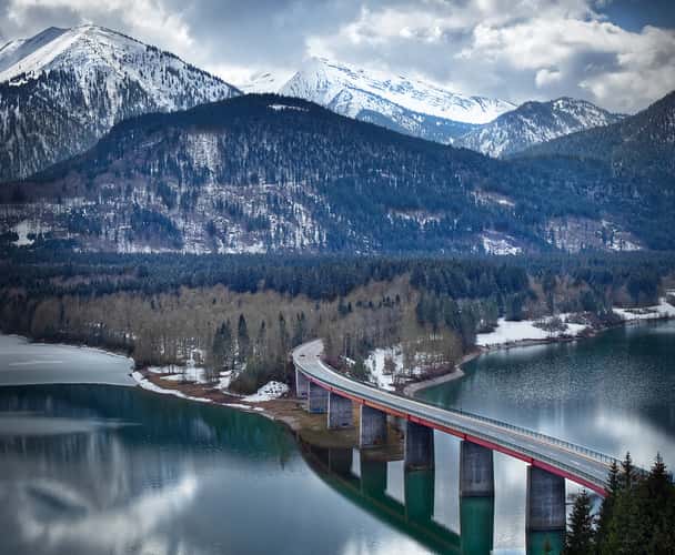 Sylvensteinstausee with the Faller-Klamm-Bridge