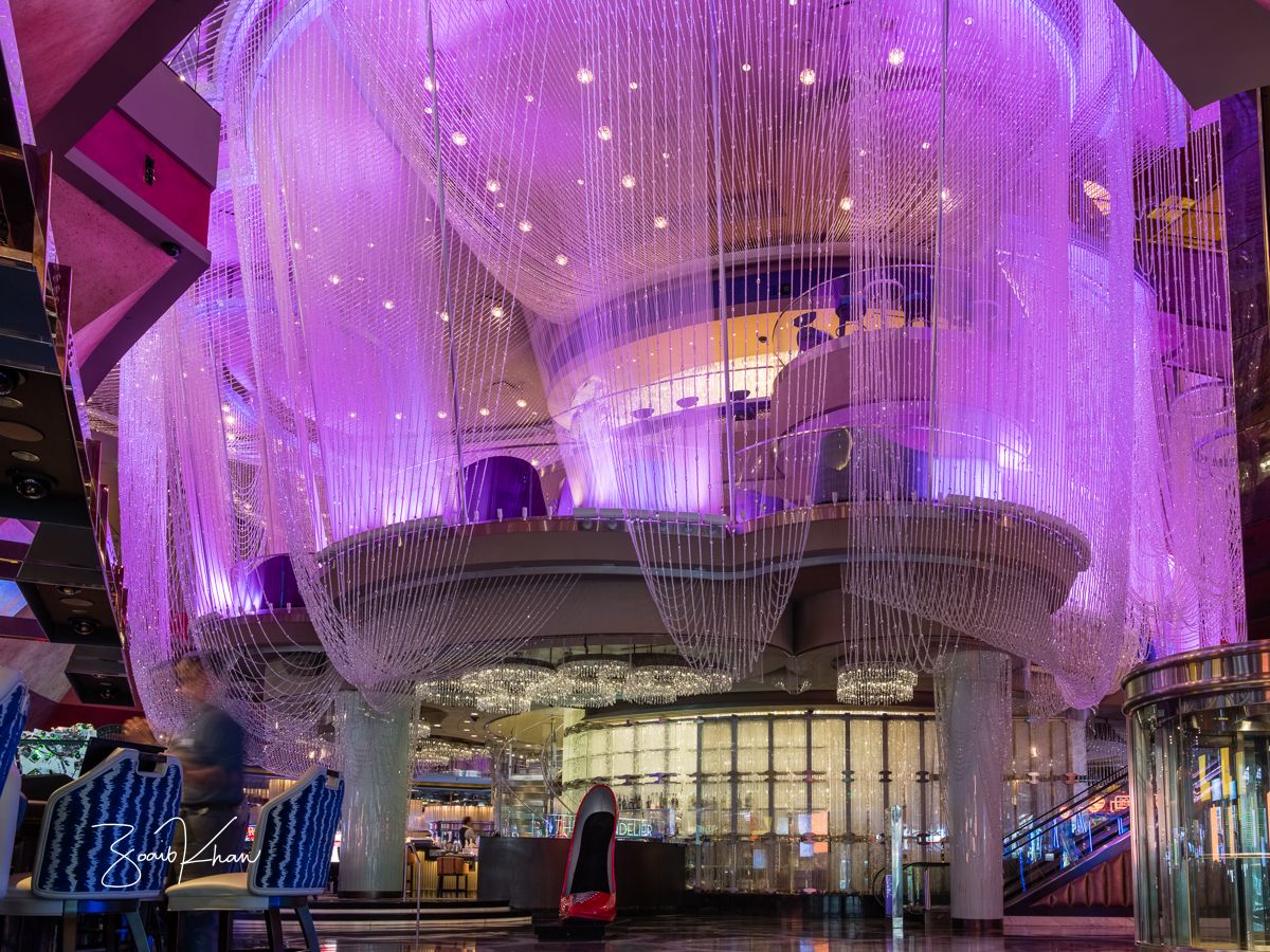 Cosmopolitan Chandelier, USA