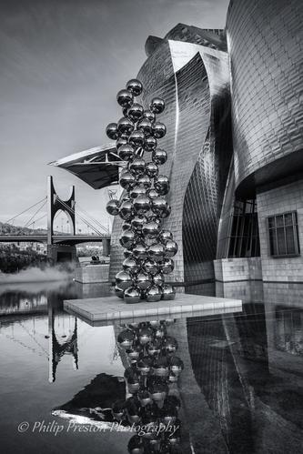Guggenheim Bilbao Pond