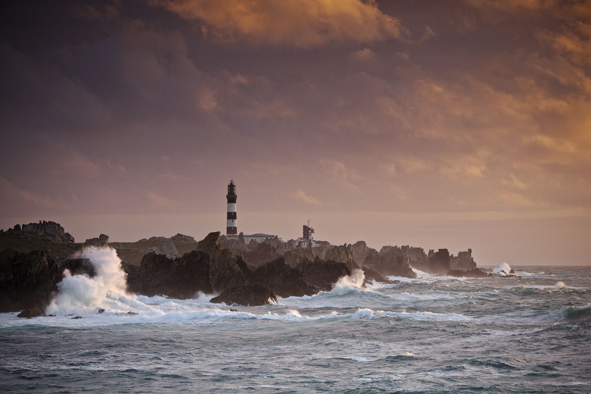 Le Créac’h Lighthouse from Beg Biniglou, France