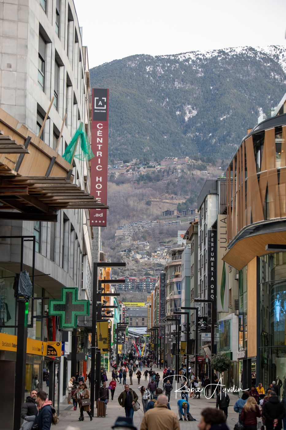 Noblesse du Temps, Andorra