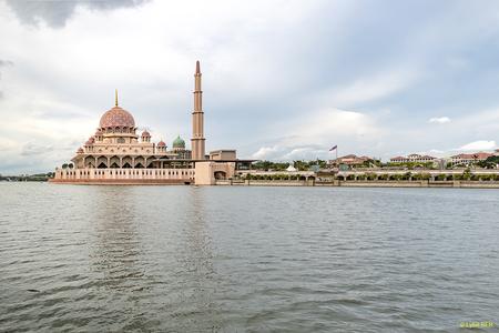 Putra Jaya Mosque