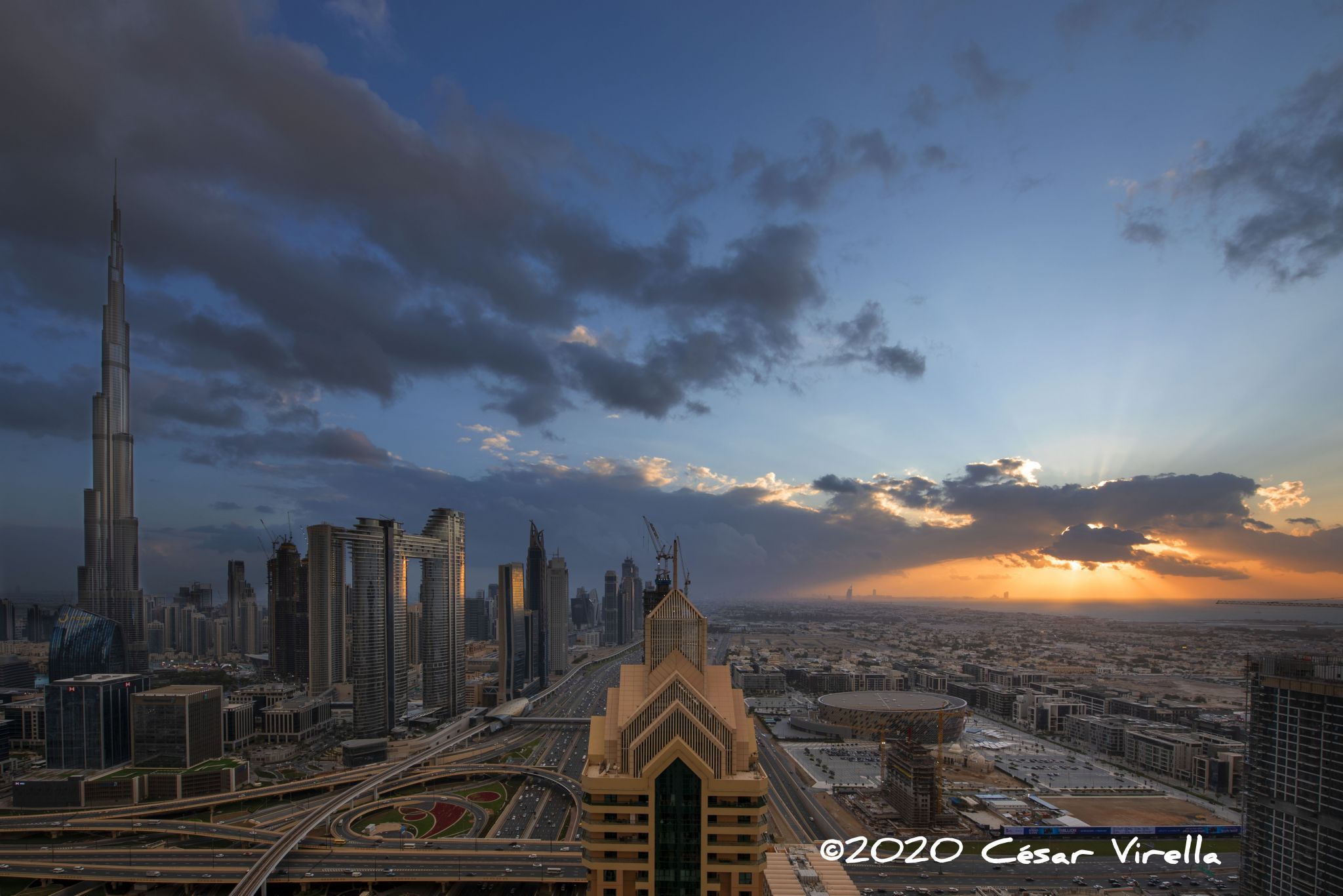 The Best View of Dubai, Burj Khalifa view from Shangri-La, United Arab Emirates